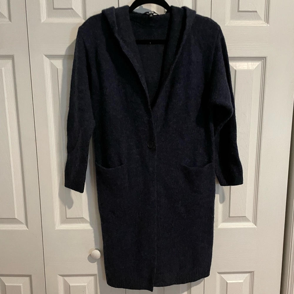 Uniqlo sweater wool, navy, long with one button closure w/hood, never worn, XS